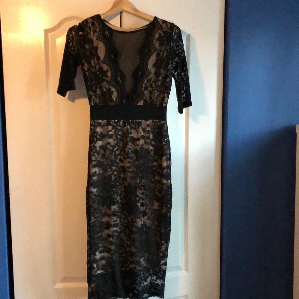 Beautiful fitted lace dress